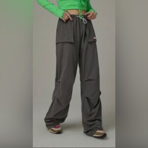 CHUU Grey  Pants with Pink Accent Size S